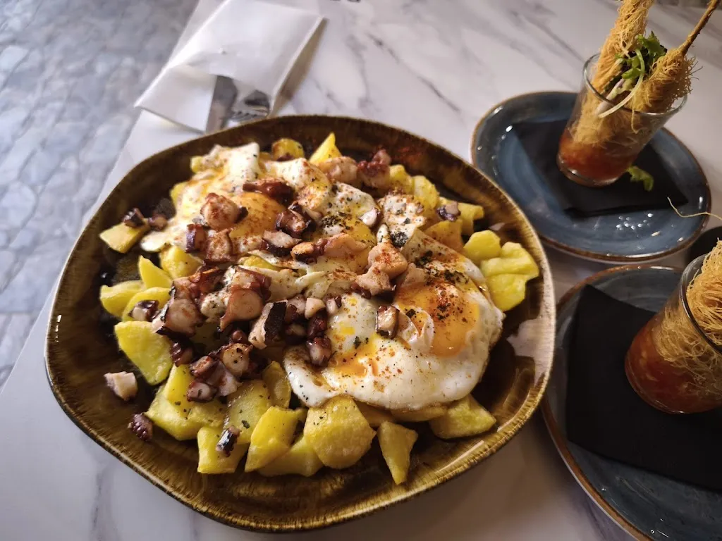 Miquel Ciutad Villaverde_Tapas Bar “La Pecera de AguaDulce”_Aguadulce_review