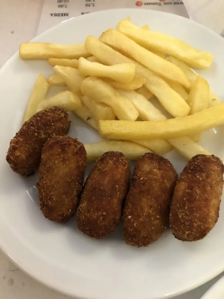 Ana Asensio Pacheco_Mesón Pájaro Azul_Alcalá de Guadaira_review