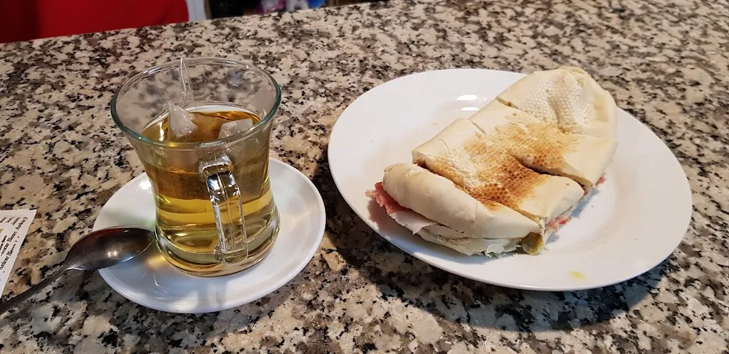 Juan Alberto Martínez González_Restaurante El Rincon De La Tapa_Alcolea del Río_review