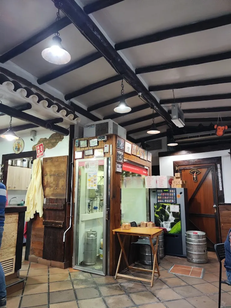 Arantxa_Bar La Bodeguita_Alcalá del Río_recensione