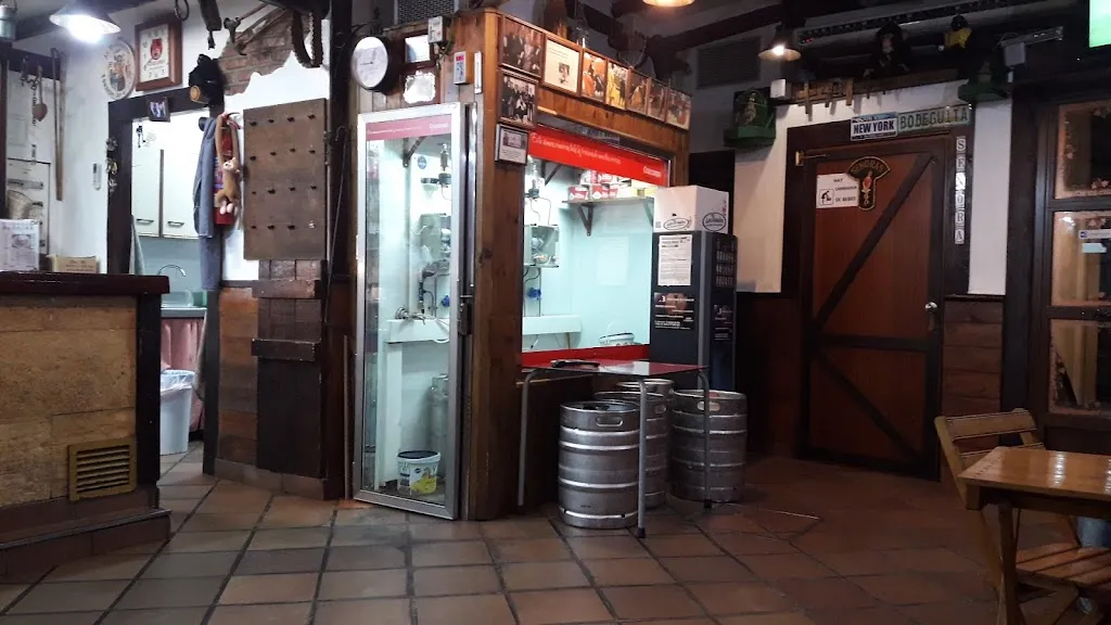 Bar La Bodeguita restaurant in Alcalá del Río