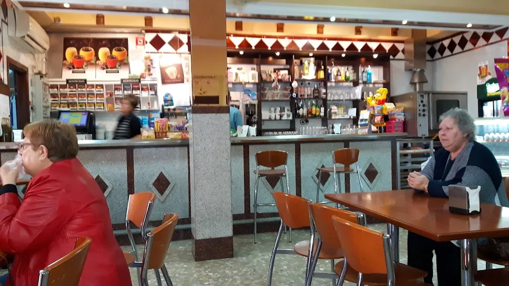 Restaurante Cari restaurant in Alcalá del Río