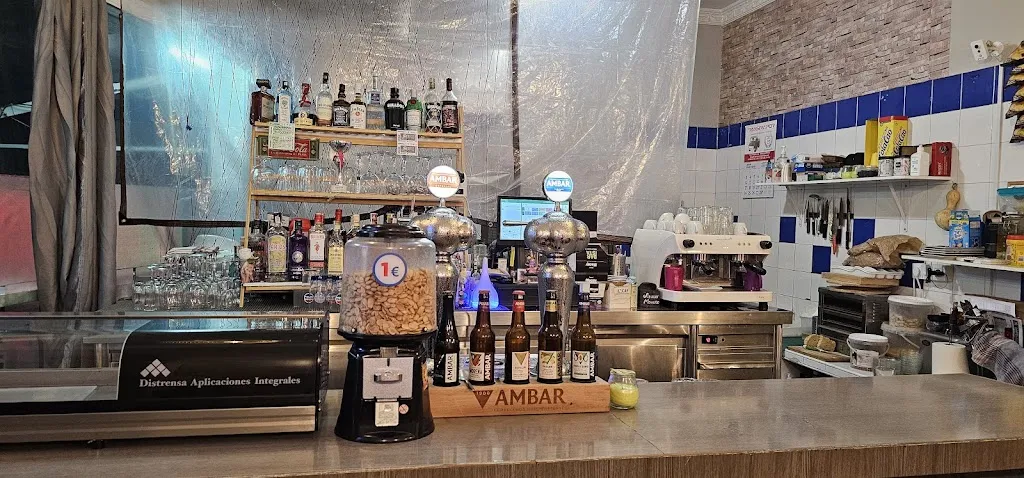 Bar Miguele's Tapas_Alcalá del Río_slider_image_3