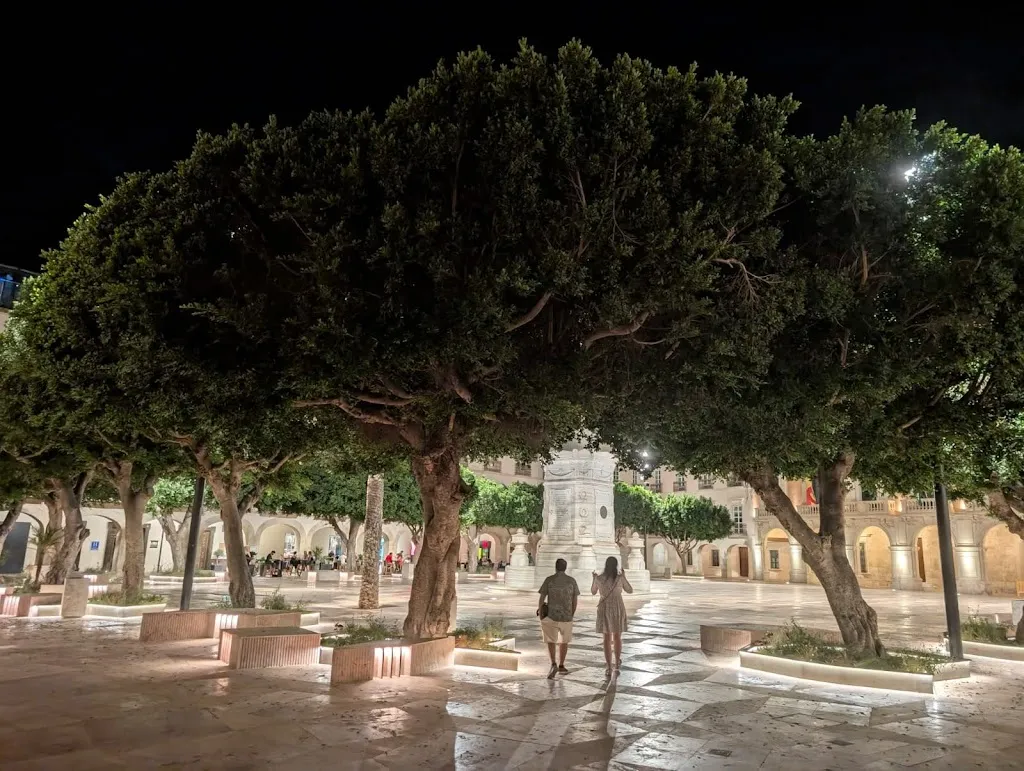 Tina Reid_Restaurante Cuatro Hojas (by Juanjo Carabajal)_Almería_review