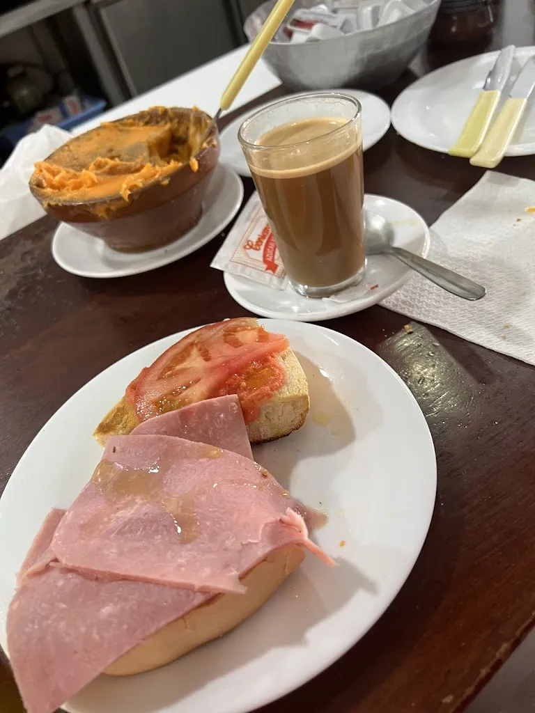 Lilly Rosado_Bares El Chaparral S.L._Alcalá del Río_review