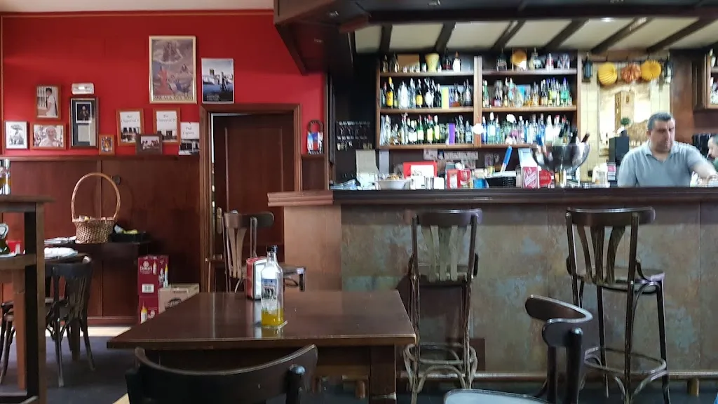 Bares El Chaparral S.L. restaurant in Alcalá del Río