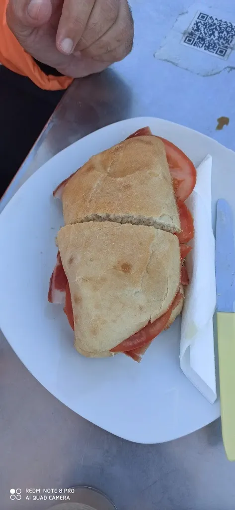 Rafael Galvez_Bar la fresquita_Alcalá del Río_review