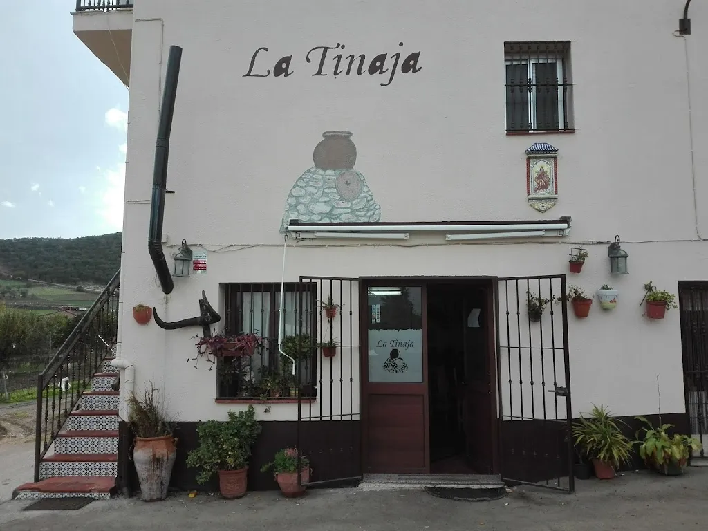 Restaurante La Tinaja restaurant in Almadén de la Plata
