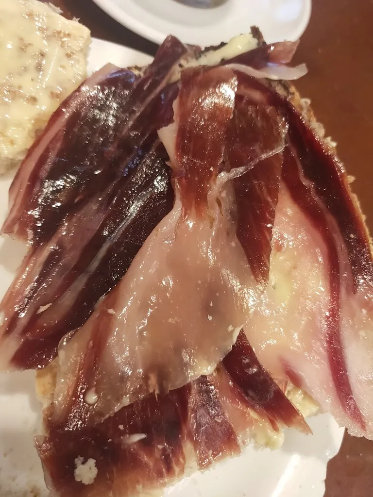 Menu_Bar Antonino_Almadén de la Plata_image_7