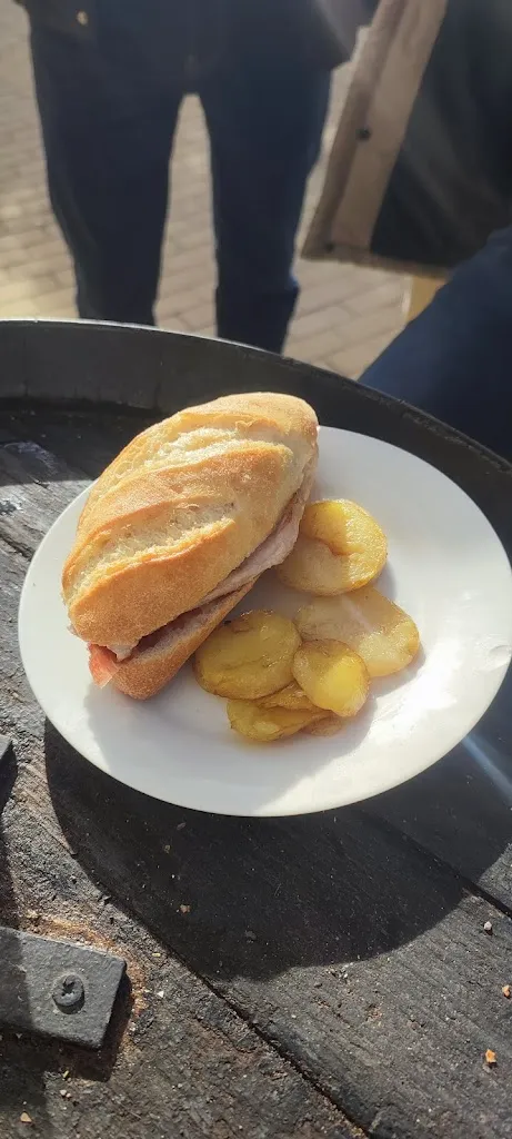 Menu_Bar Las Hermanas_Almadén de la Plata_image_3