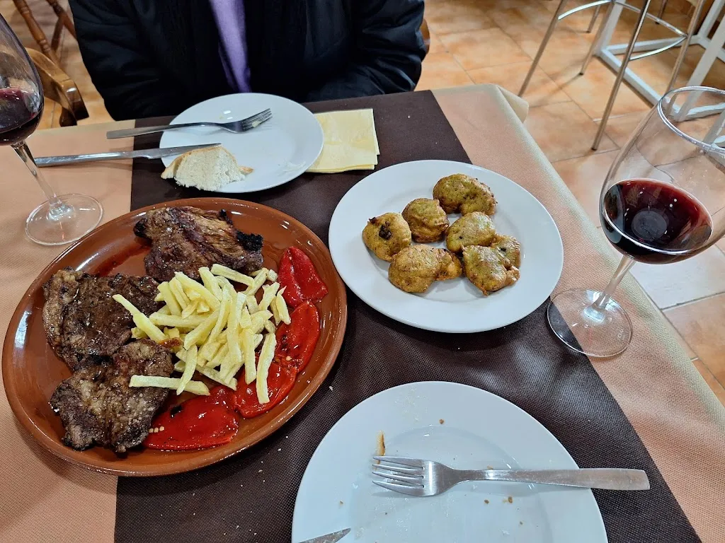 Menu_Bar Las Hermanas_Almadén de la Plata_image_4