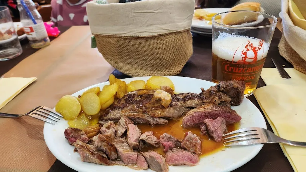 Bar Las Hermanas_Almadén de la Plata_slider_image_2