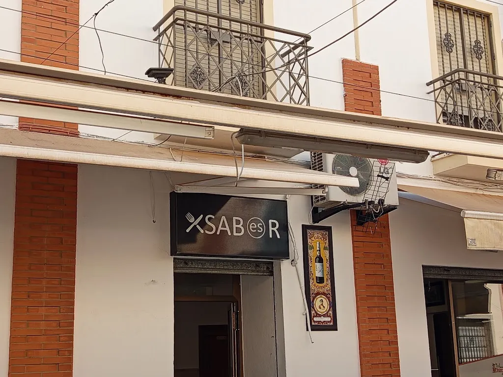 Mercedes GM_Bar restaurante Sabores_Algaba La_review