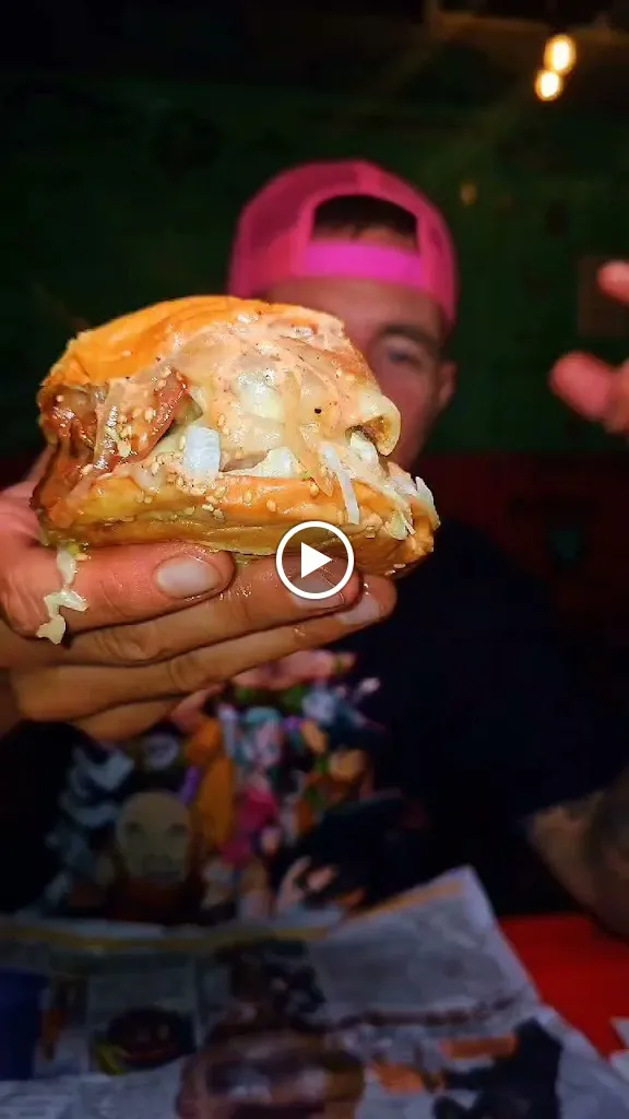 Lucky's burger_Algaba La_slider_image_2