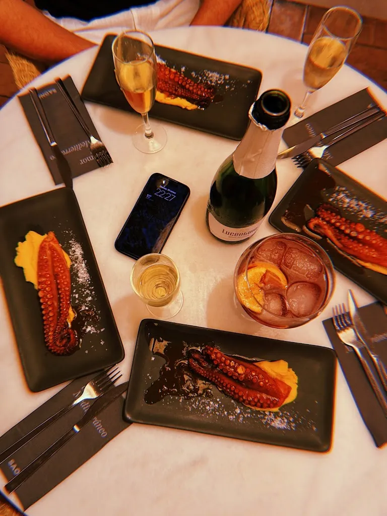 Oleh Vus_Saona Almería_Almería_review