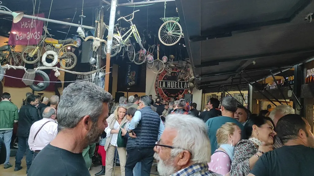 Bar Taberna La Huella_Almensilla_slider_image_2