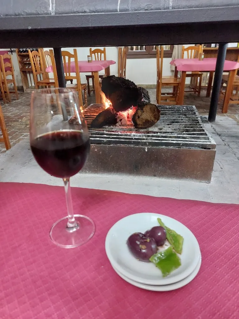 Álvaro Bosco Valverde Balbontín_Bodegas Salas_Almensilla_review