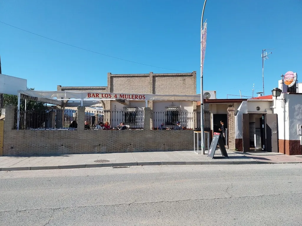 Los Cuatro Muleros restaurant in Almensilla