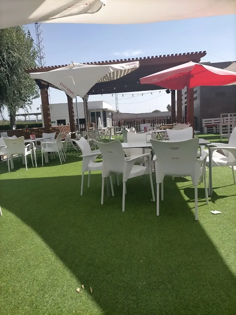 Natalia_Bar Piscina Municipal Aznalcazar_Aznalcázar_review