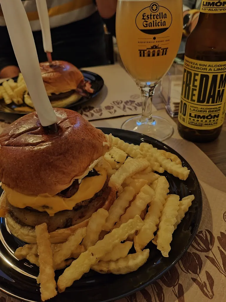 Carlos Lopez_Café-Bar O Cruse_Carnota_review