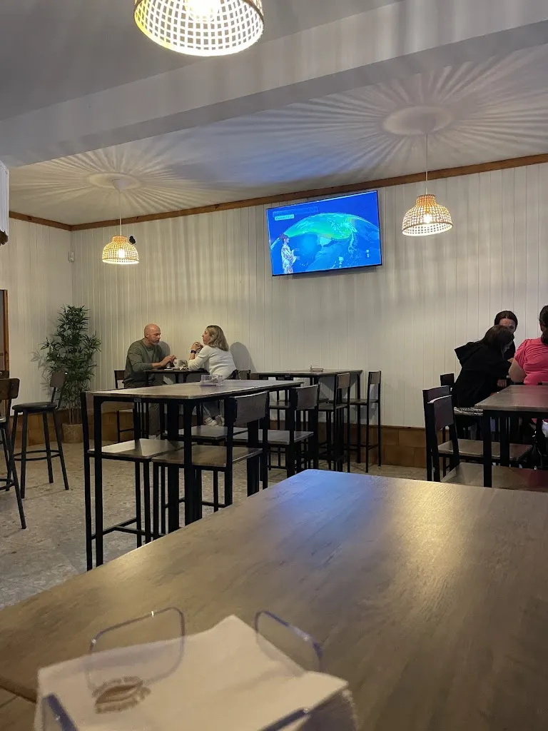 Café-Bar O Cruse restaurant in Carnota