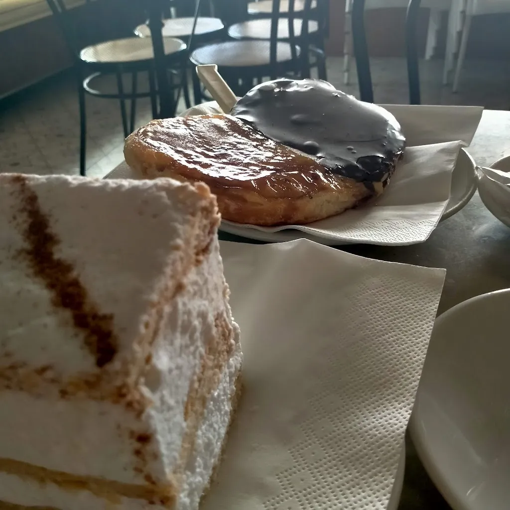 Menu_Cafeteria-Restaurante Los Arcos_Aznalcóllar_image_4