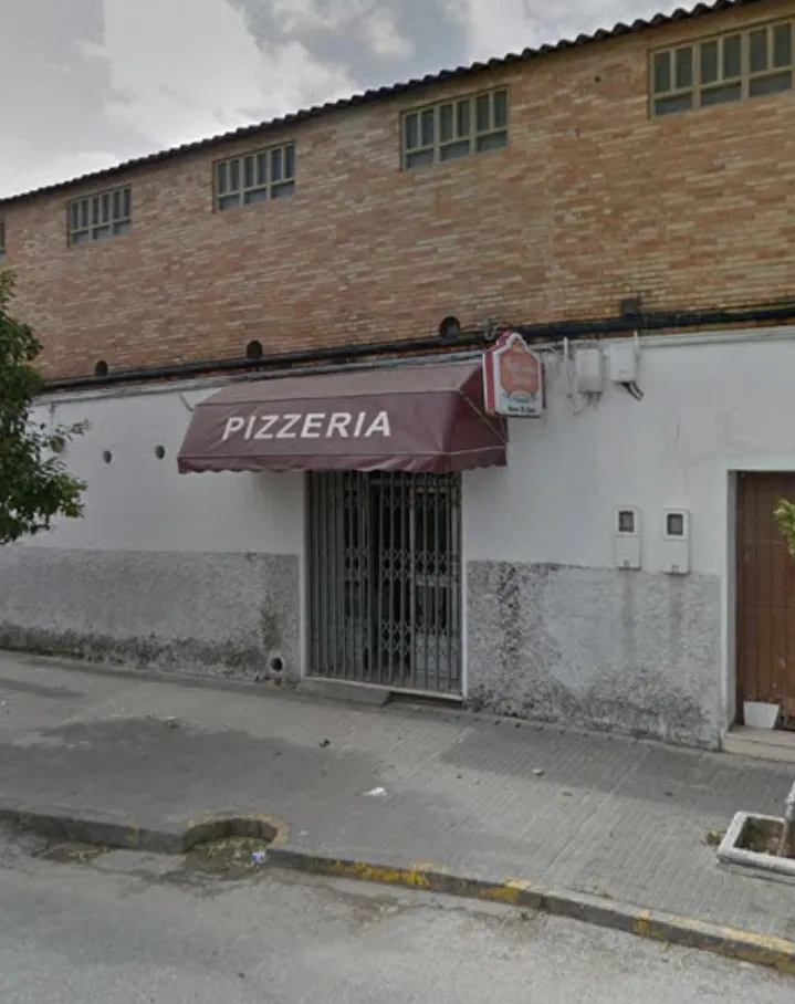 Pizzería Horno De Leña restaurant in Arahal