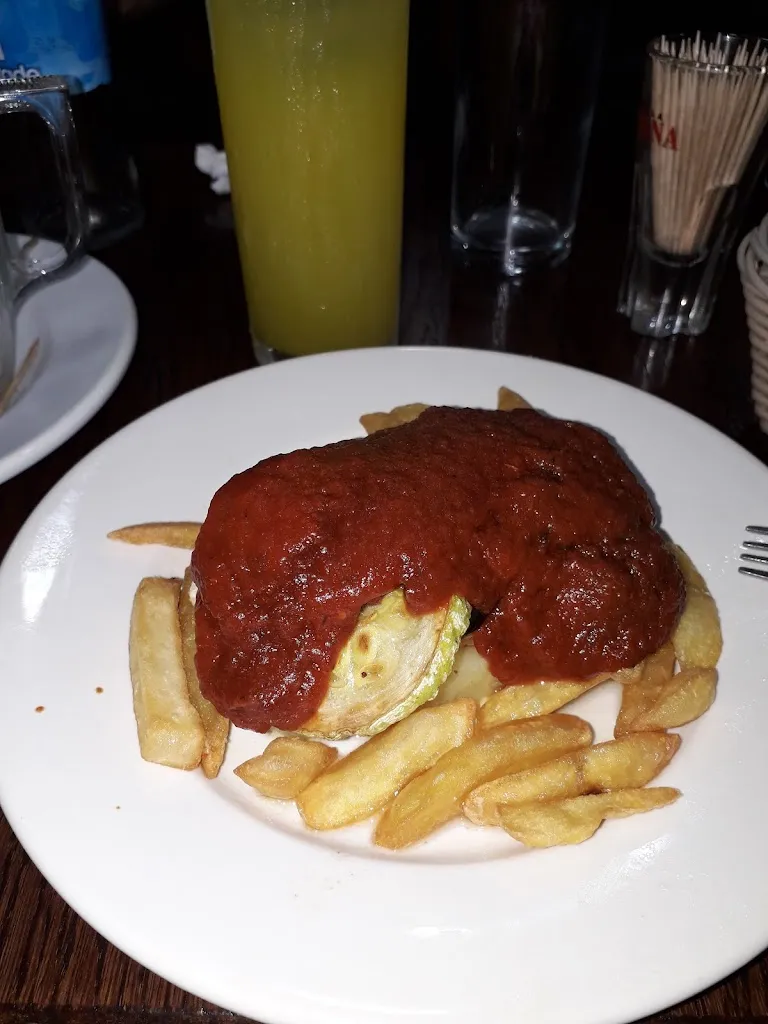 CERVECERIA LA ERMITA restaurant in Arahal