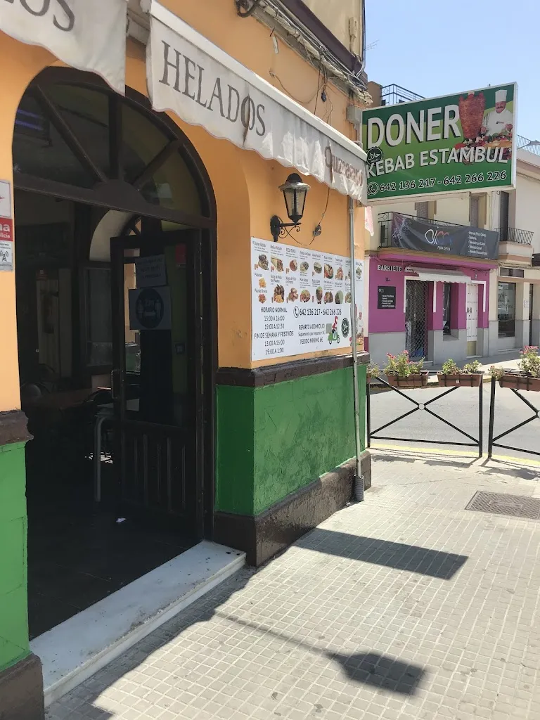 DONER KEBAB ESTAMBUL restaurant in Arahal