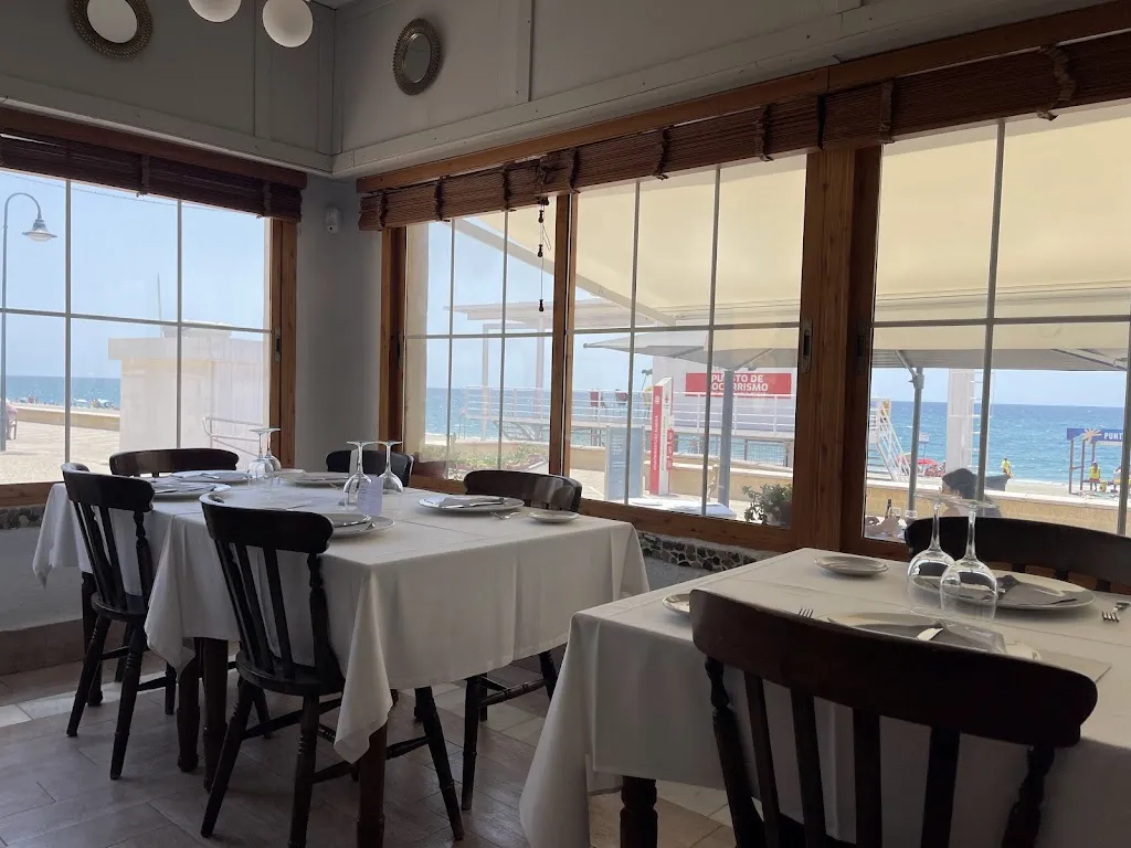 Restaurante Goleta Cabo de Gata. FRENTE AL MAR_Almería_slider_image_3