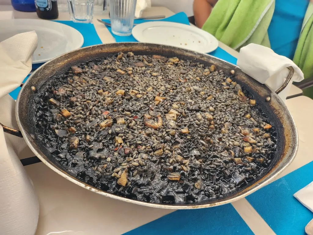 Ruben Lopez_El Faro_Almería_review