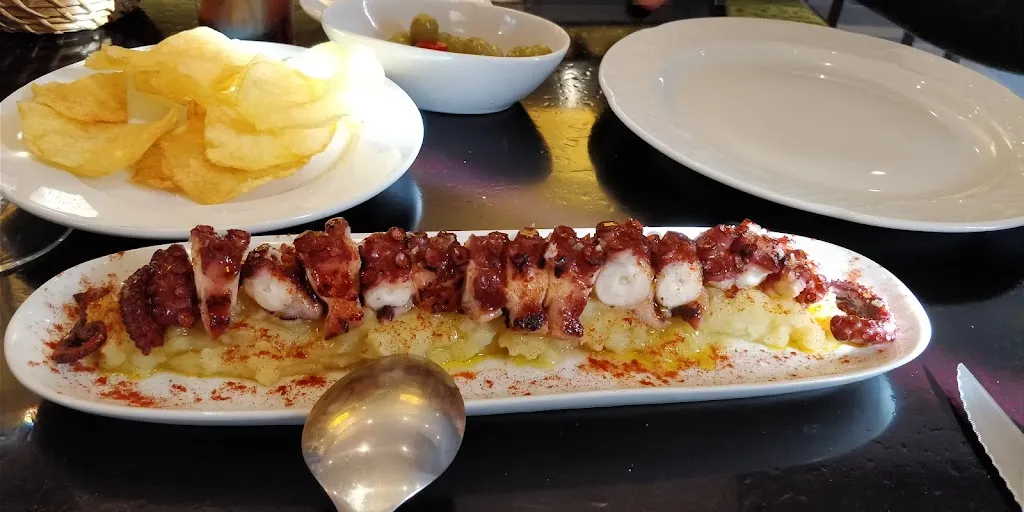 Sara Álvarez Rodríguez_Restaurante la Bodega_Badolatosa_review