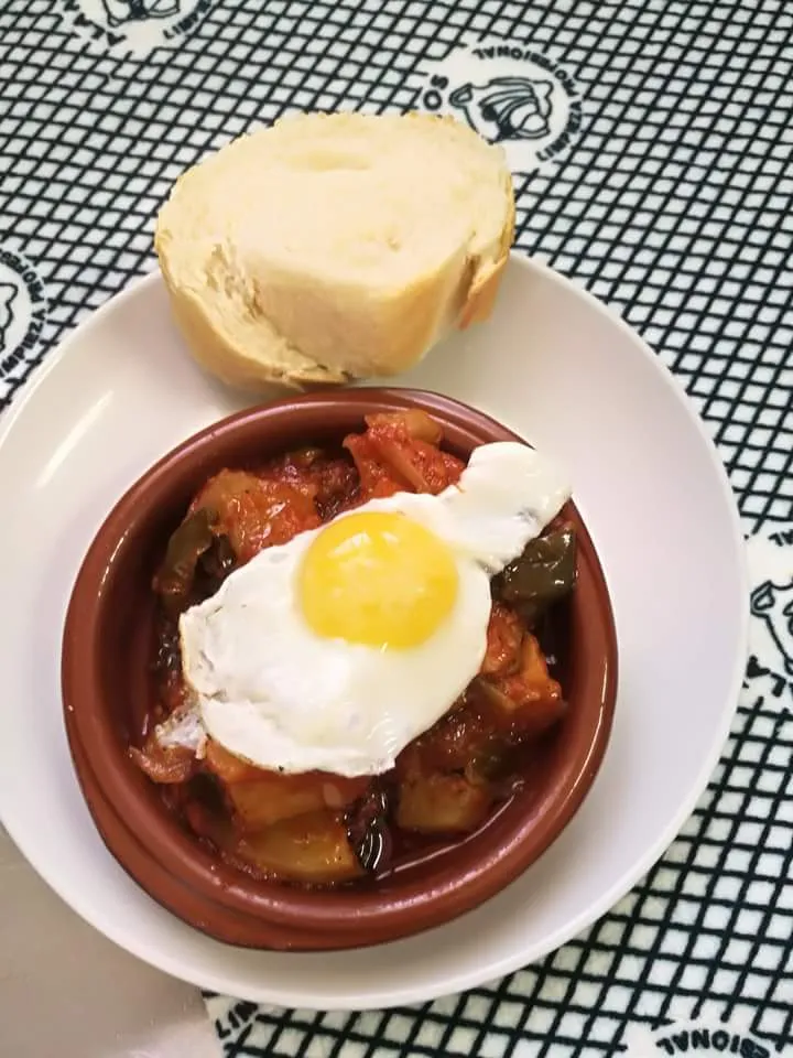 Bar Los Meones_Badolatosa_slider_image_2