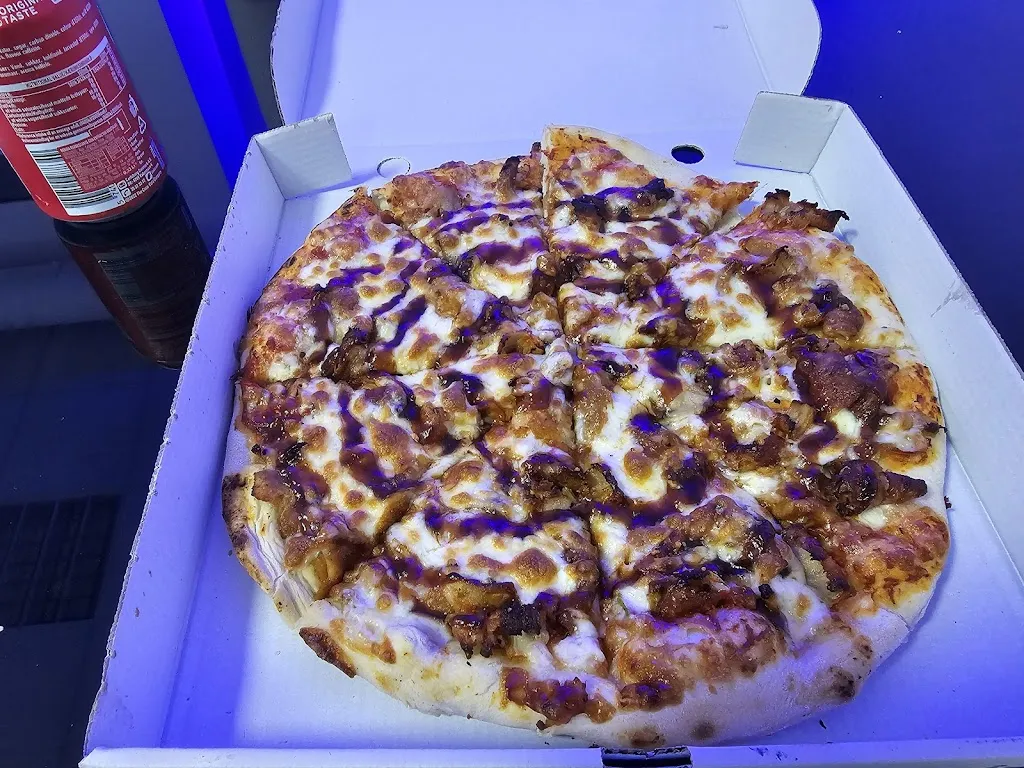 Adrian Corral Moreno_Benacazon Döner Kebab y pizzeria_Benacazón_review