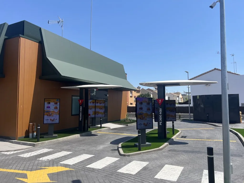 McDonald's_Benacazón_slider_image_3