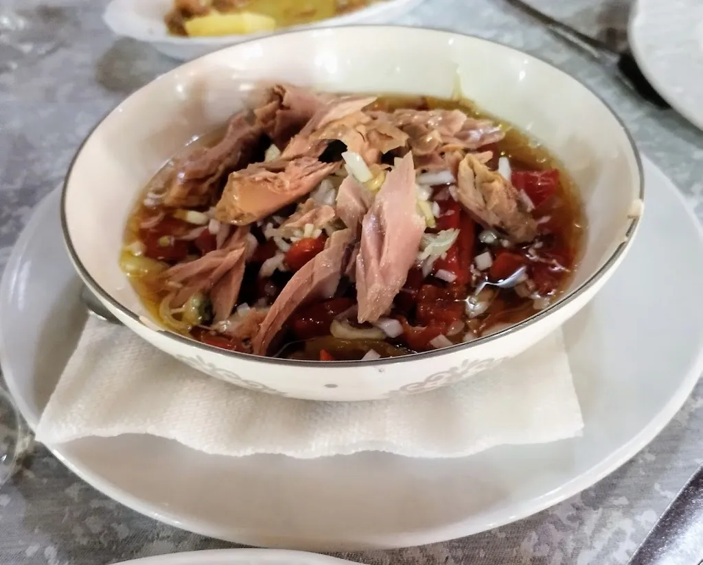 Juan A. Salcedo_Mesón Tony_Benacazón_review