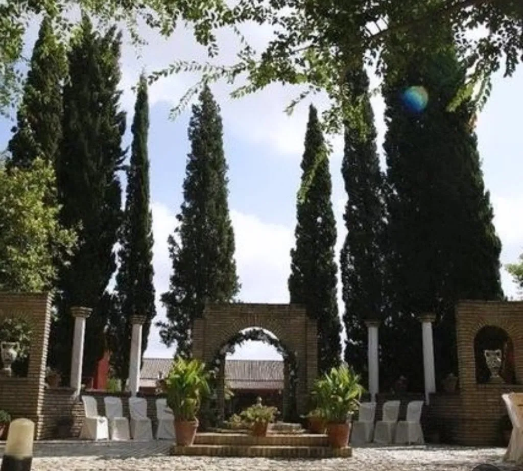 Manuel Jesùs García_Hacienda Al-Yamanah_Benacazón_review