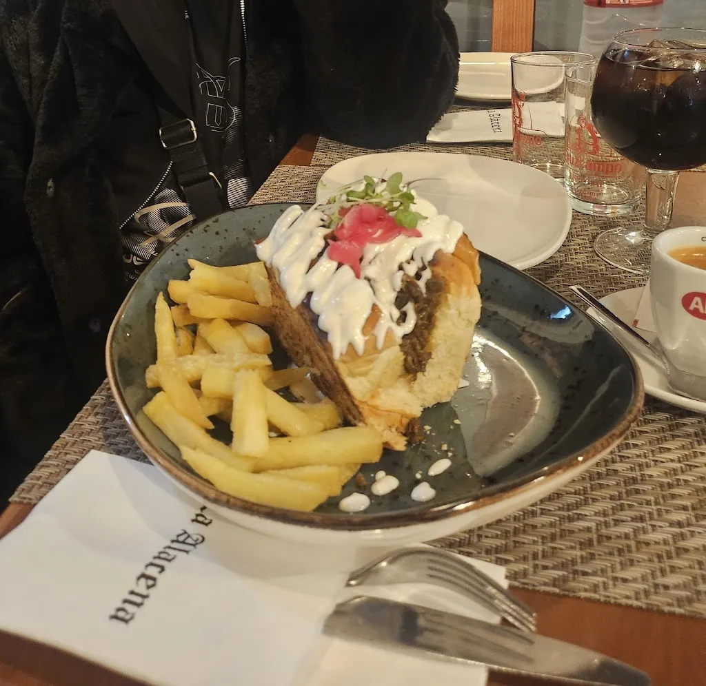 El Gordy Street Food_Brenes_slider_image_3