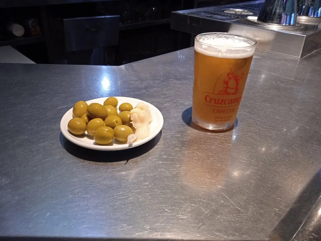 Bar salitrera restaurant in Brenes