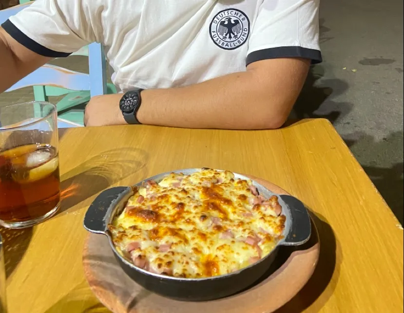Bea MG_Pizzeria La Toscana_Brenes_review