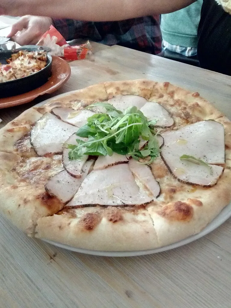 Pizzeria La Toscana_Brenes_slider_image_3