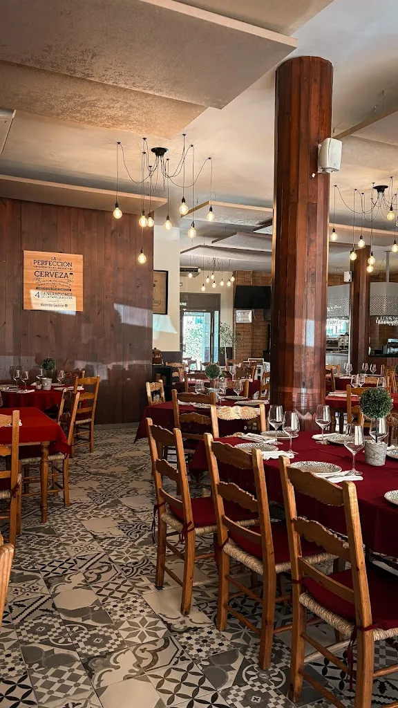 ASADOR LAS DOS JOTAS restaurant in Bormujos