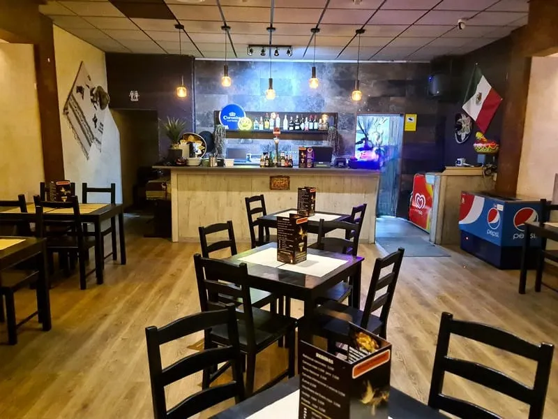 Texas Country Road Food_Bormujos_slider_image_3