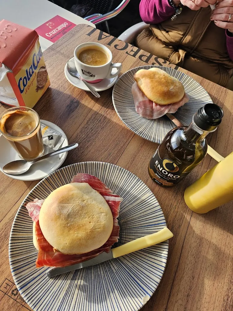 Café Bar Cerro Colarte_Bormujos_slider_image_3