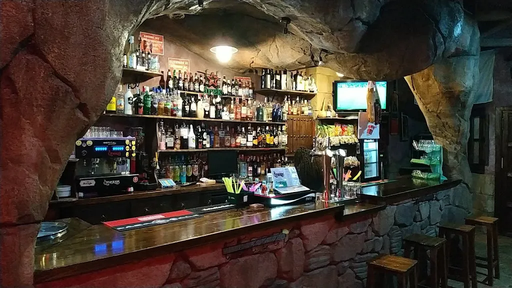 The Cavern Pub_Cabezas de San Juan Las_slider_image_1
