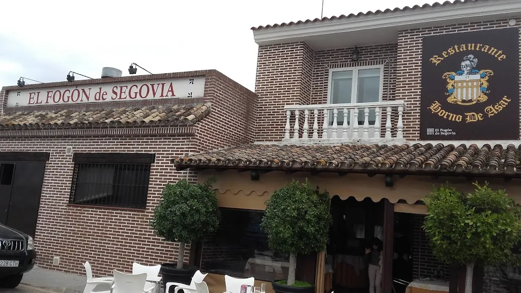 El Fogón De Segovia restaurant in Burguillos