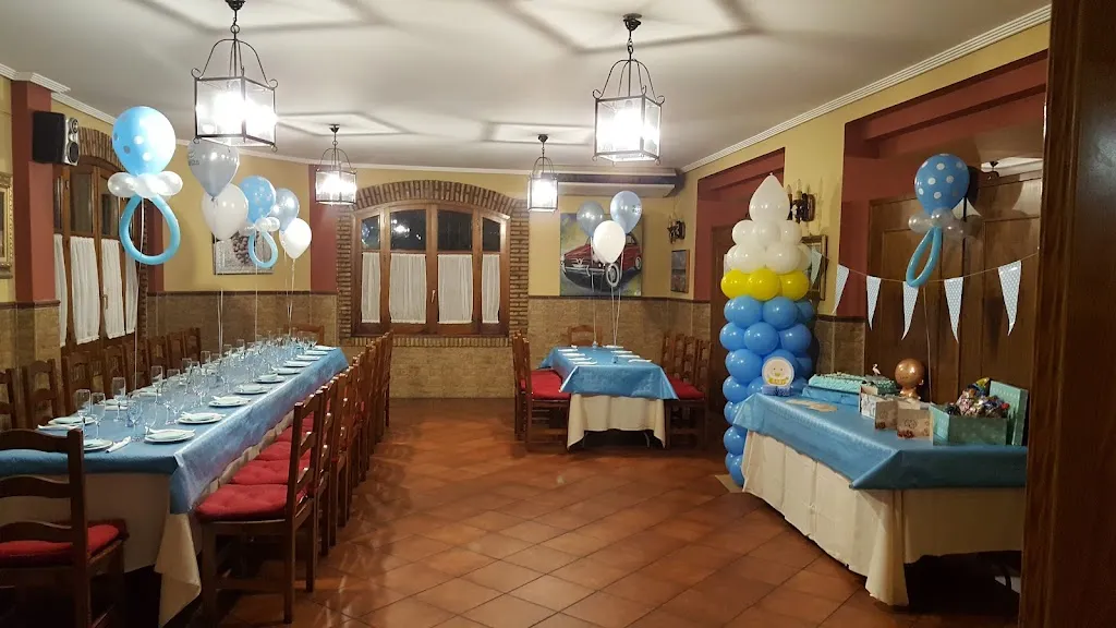 Bar-Restaurante "El Cruce" restaurant in Burguillos