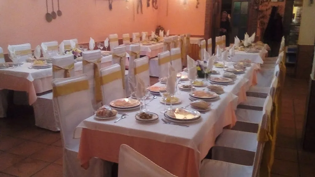 RESTAURANTE CASA LUIS restaurant in Burguillos