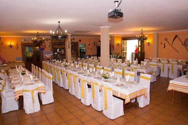 RESTAURANTE CASA LUIS_Burguillos_slider_image_3