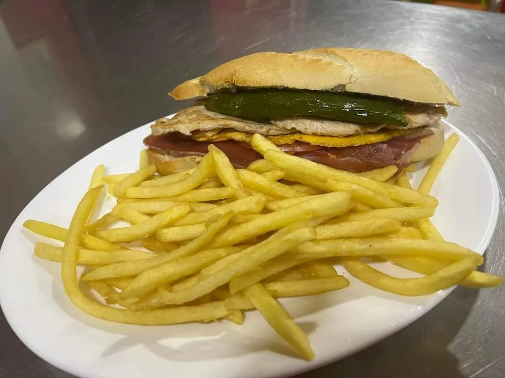 Pizzería Pepín_Burguillos_slider_image_1